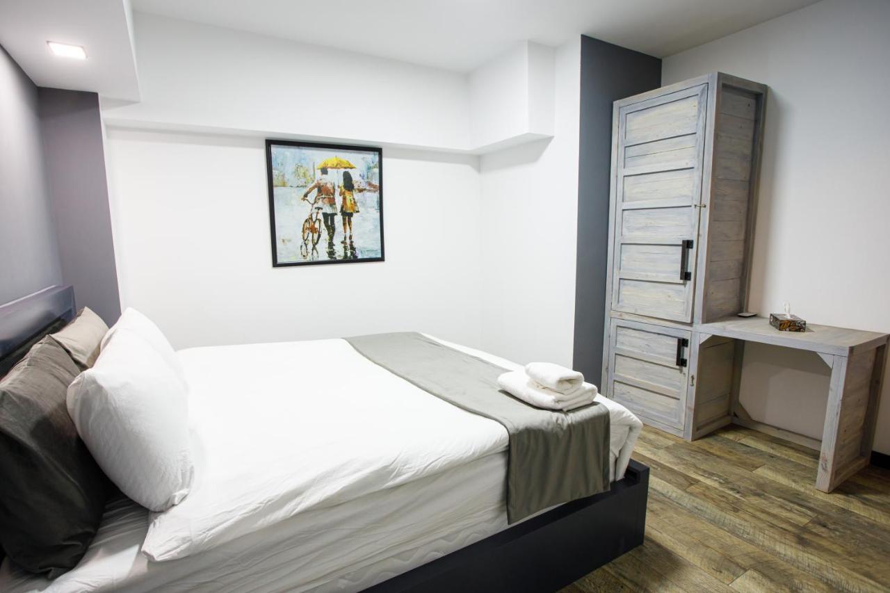 The Phoenix Boutique Hotel Erevan Esterno foto