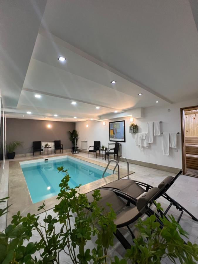 The Phoenix Boutique Hotel Erevan Esterno foto