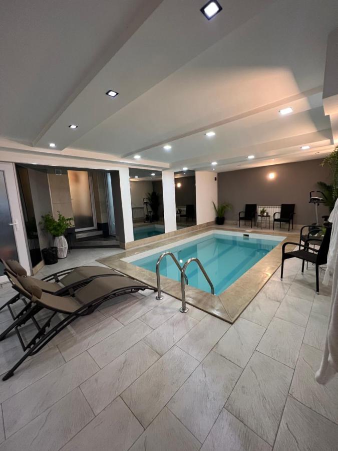 The Phoenix Boutique Hotel Erevan Esterno foto